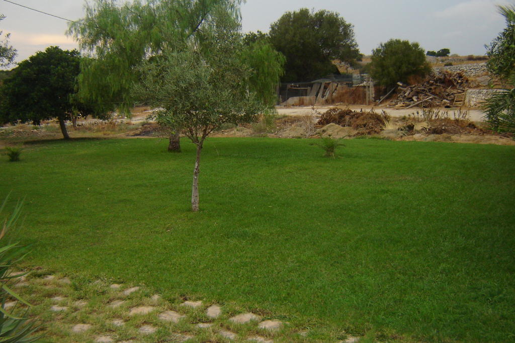 Agriturismo Al Casale Доннафугата Экстерьер фото